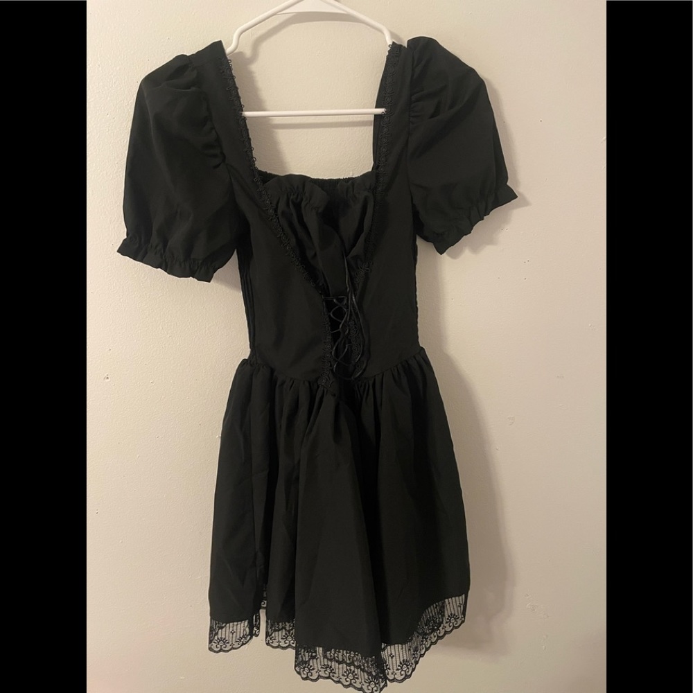 square neck puff sleeve lace up dress